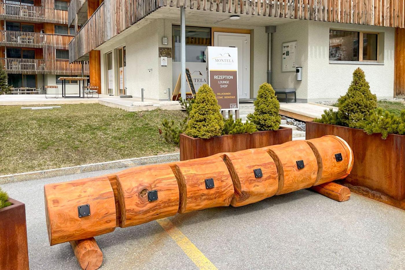Montela Hotel & Resort - Casa Antares Saas-Grund Exterior photo